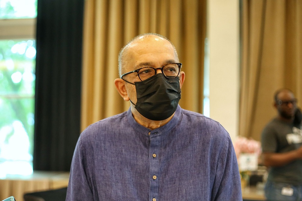 ECM Libra Group Berhad chairman Datuk Kalimullah Masheerul Hassan at the wake service of Datuk Wong Sai Wan, at the Xiao En centre Kuala Lumpur May 15, 2021. — Picture by Ahmad Zamzahuri