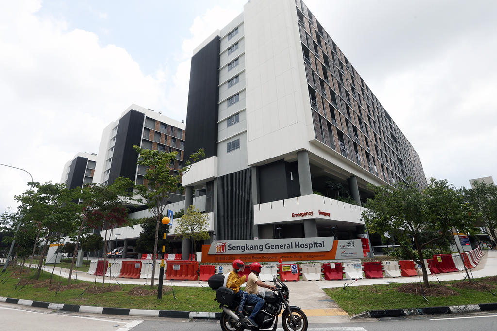 A view of Sengkang General Hospital. A 33-year-old male nurse working there who was fully vaccinated developed Covid-19 symptoms over three days. u00e2u20acu2022 TODAY pic