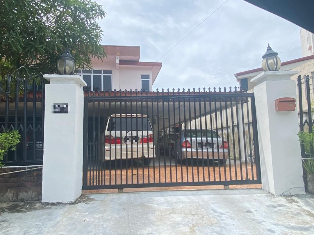 A general view of the residence purportedly belonging to one Yong Chee Kong in Kota Kinabalu May 20, 2021. u00e2u20acu201d Picture by Julia Chan