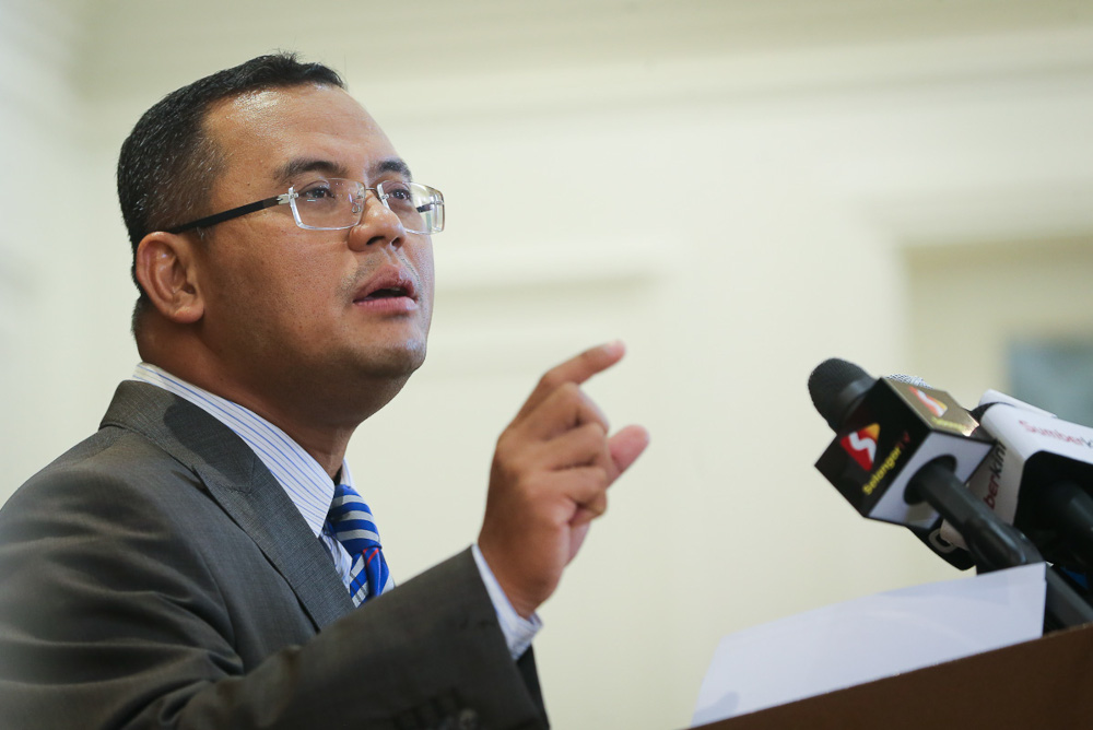 Selangor Mentri Besar Datuk Seri Amirudin Shari speaks during a press conference in Shah Alam May 5, 2021. u00e2u20acu201d Picture by Yusof Mat Isa