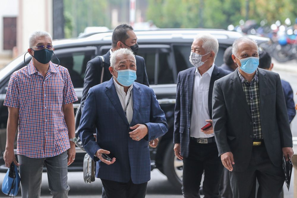 Datuk Seri Bung Moktar Radin arrives at the Kuala Lumpur High Court May 21, 2021. u00e2u20acu201d Picture by Yusof Mat Isa