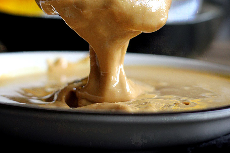 A filling of peanut butter is what differentiates Hong Kong-style French toast with its Western counterpart.