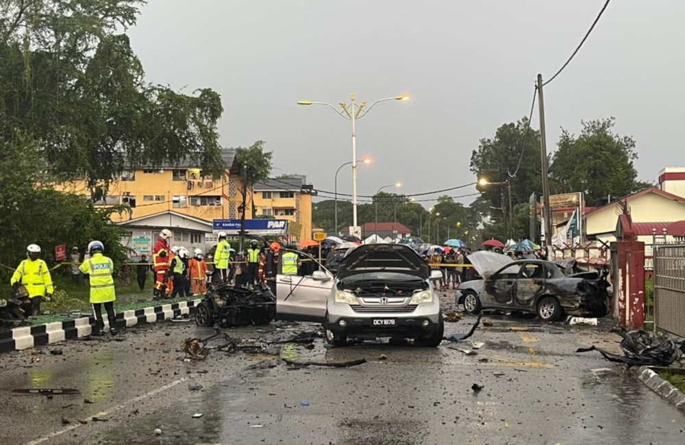 Kelantan Police chief Datuk Shafien Mamat said the initial investigation by the fire and rescue team found that the car that exploded was carrying fireworks. u00e2u20acu201d Picture from Twitter/bernamadotcom