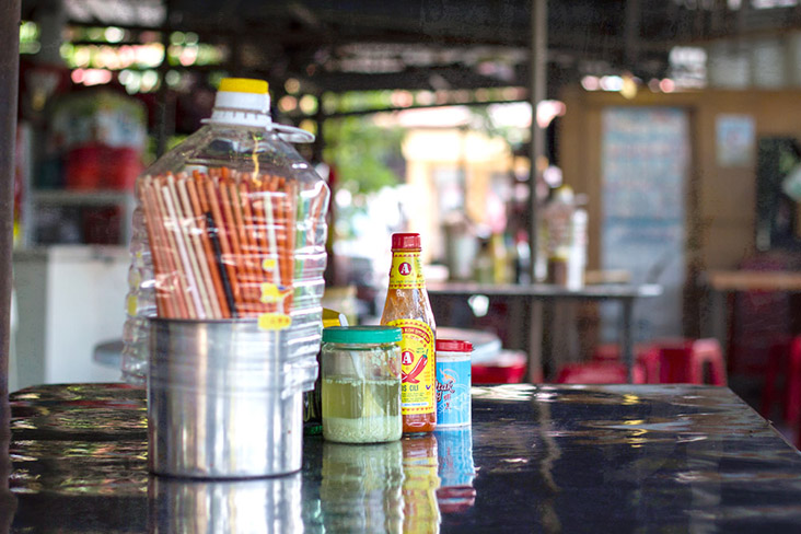 Empty tables at a 'kopitiam.'