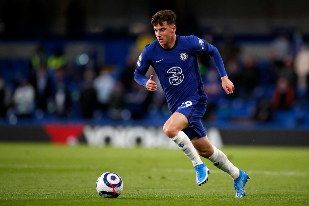 Chelseau00e2u20acu2122s English midfielder Mason Mount runs with the ball during the English Premier League football match between Chelsea and Leicester City at Stamford Bridge in London May 18, 2021. u00e2u20acu201d AFP pic 