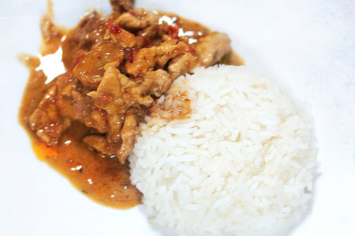 Enjoy your massaman curry with hot steamed white rice.
