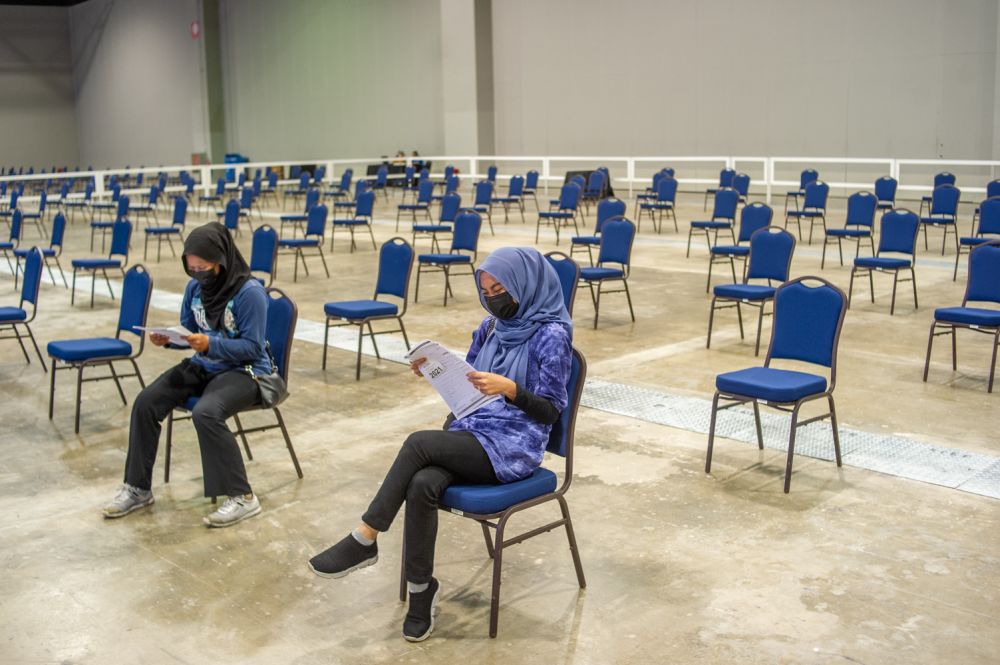 A general view of the vaccination centre at  the Malaysia International Trade and Exhibition Centre in Kuala Lumpur May 30, 2021. u00e2u20acu201d  Picture by Firdaus Latif