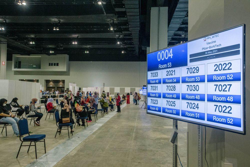 A general view of the vaccination centre at  the Malaysia International Trade and Exhibition Centre in Kuala Lumpur May 30, 2021. u00e2u20acu201d  Picture by Firdaus Latif