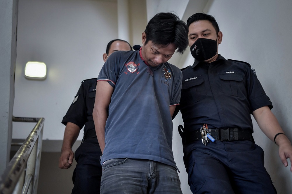 Mohamed Badruldin Mohamed was charged with murdering and sodomising a nine-month-old baby boy that his wife was babysitting at an apartment three weeks ago. u00e2u20acu2022 Bernama pic