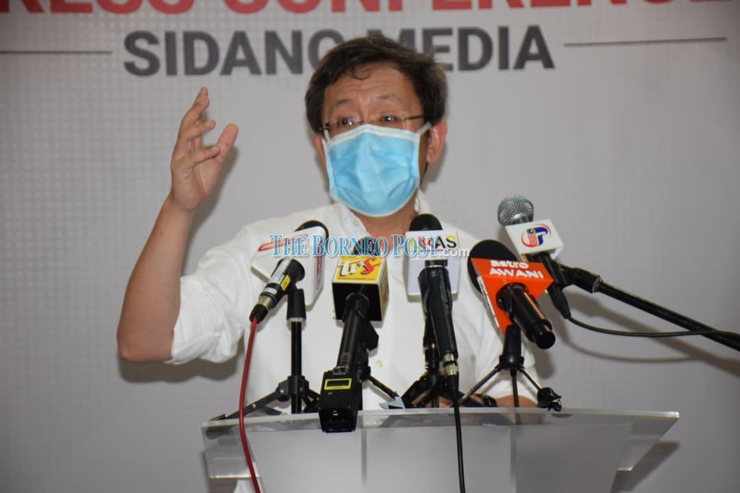 Local Government and Housing Minister Datuk Seri Dr Sim Kui Hian said the registration and bookings will be handled by the National Covid-19 Immunisation Task Force (CITF) in Kuala Lumpur. u00e2u20acu2022 Borneo Post pic