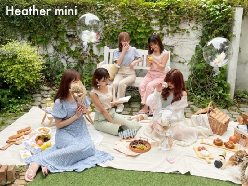 Japanese fashion brand Heather launches the Heather Mini collection, entirely designed for women under 5 feet tall. u00e2u20acu201d Picture courtesy of Heather