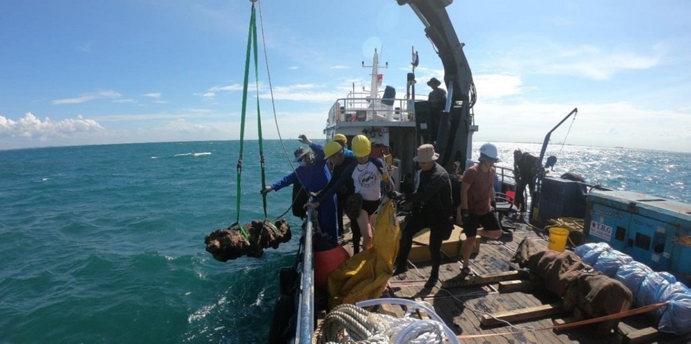 A cannon is recovered from the site of a vessel that sank in 1796. — Picture by Yusof Ishak Institute via TODAY