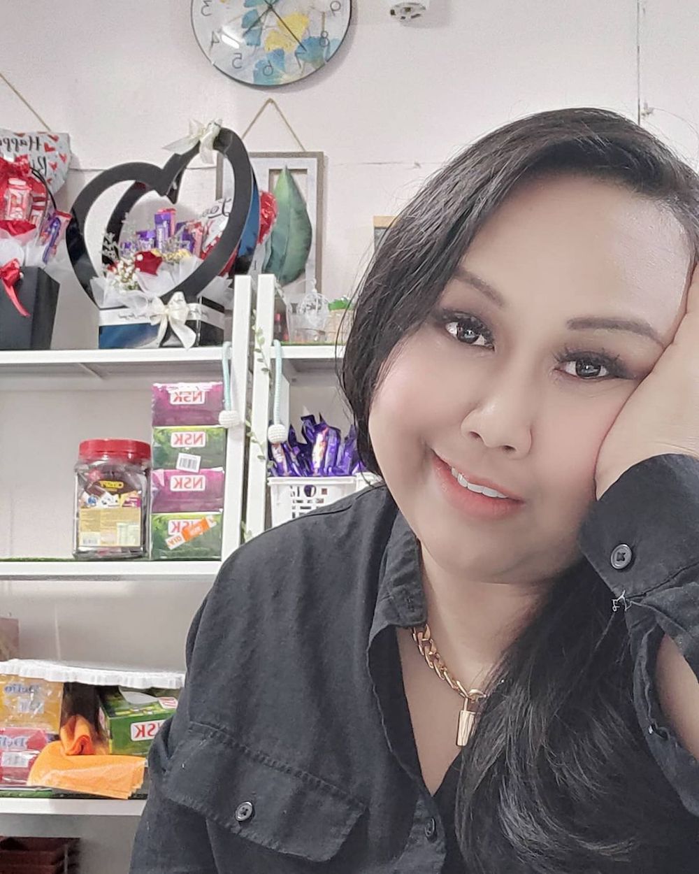 The lip-sync queen also deleted pictures of her husband Osman Ali from her Instagram account. u00e2u20acu201c Picture from Instagram/Kak Girlnn