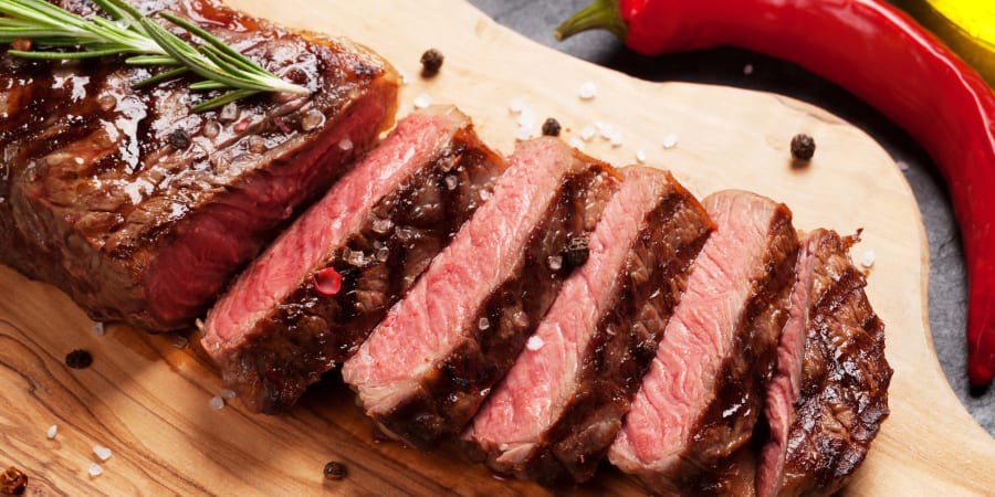 A new paper in the journal Cancer Discovery has now identified specific patterns of DNA damage triggered by diets rich in red meat. u00e2u20acu201d ETX Studio picnnn