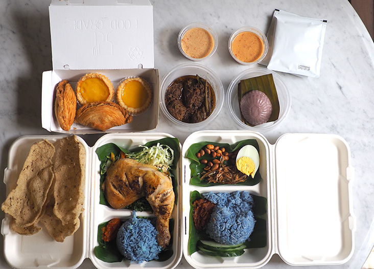 The set meals are good enough for lunch and an afternoon teatime treat with a cup of coffee