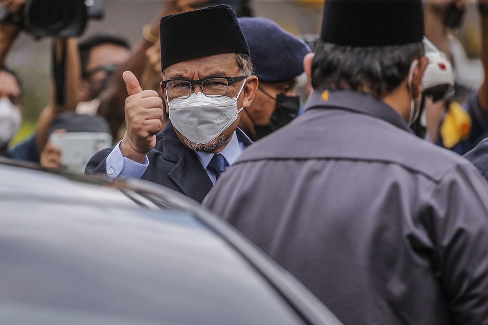 PKR president Datuk Seri Anwar Ibrahim speak to reporters outside Istana Negara in Kuala Lumpur June 9, 2021. u00e2u20acu201d Picture by Hari Anggara
