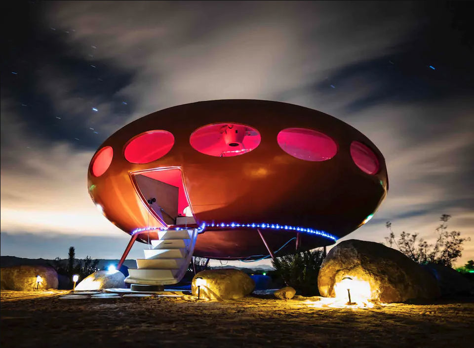 You'll have to wait until December 2022 to spend a night at the Area 55 Futuro House. u00e2u20acu201d ETX Studio pic
