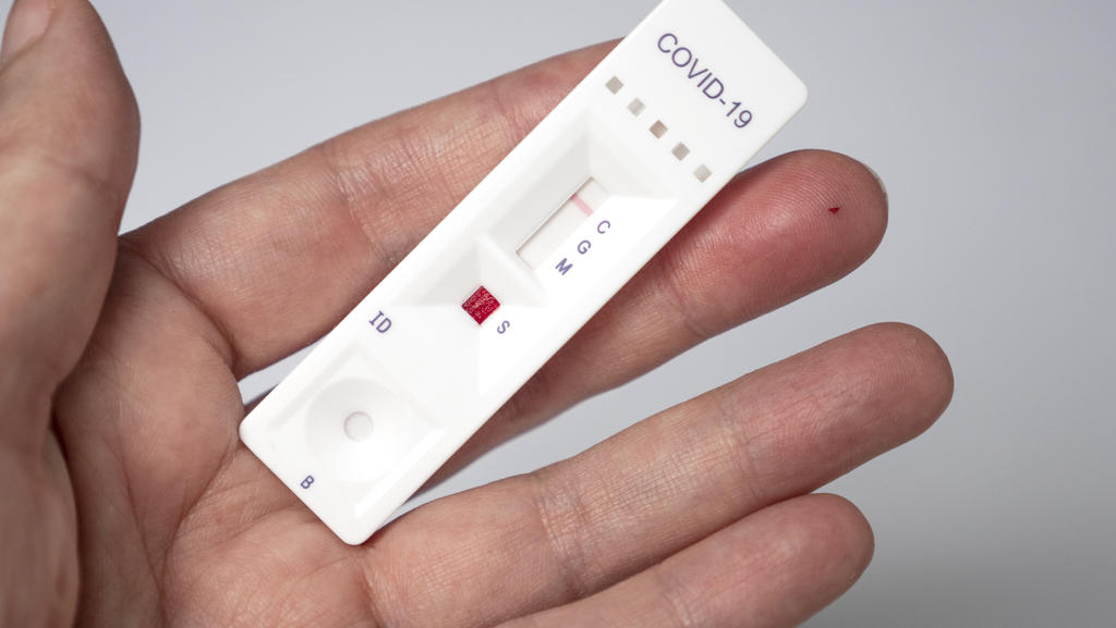The public can buy the test kits at Guardian, Unity, and Watsons from next Wednesday onwards, with a limit of 10 kits per person. u00e2u20acu201d iStock pic via TODAY