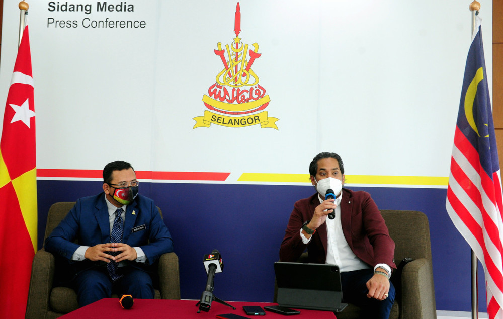 Khairy Jamaluddin with Mentri Besar Datuk Seri Amirudin Shari speak to the press after the Selangor-level Covid-19 Immunisation Task Force (CITF) meeting in Shah Alam, June 15, 2021. u00e2u20acu201d Bernama pic 