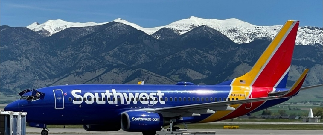A retired Southwest Airlines pilot has been sentenced to probation after pleading guilty to exposing his private part to a female first officer and watching pornography on a laptop during a flight. u00e2u20acu2022 Picture via Facebook/ Southwest Airlines
