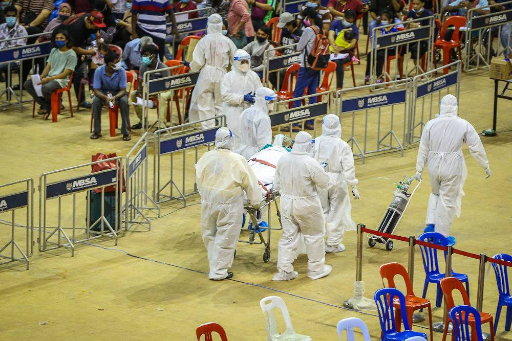 A general view of the Covid-19 Assessment Centre (CAC) at Malawati Stadium in Shah Alam July 14, 2021. u00e2u20acu201d Picture by Yusof Mat Isa 
