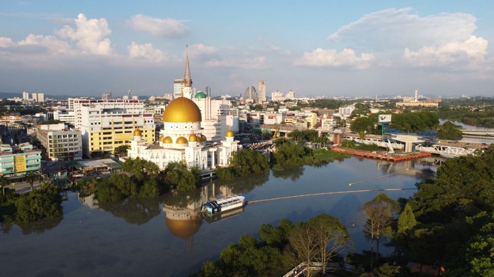 After over a year of MCO, Sungai Klang showed signs of improvement with less waste collected and more wildlife sightings. u00e2u20acu201d Picture by Selangor Maritime Gateway