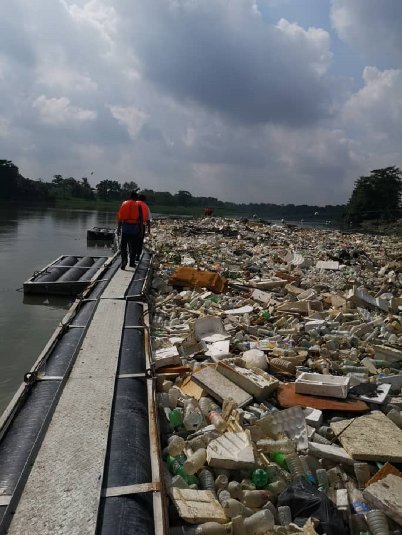 Waste collected at one of SMG’s log boom. — Picture by Selangor Maritime Gateway