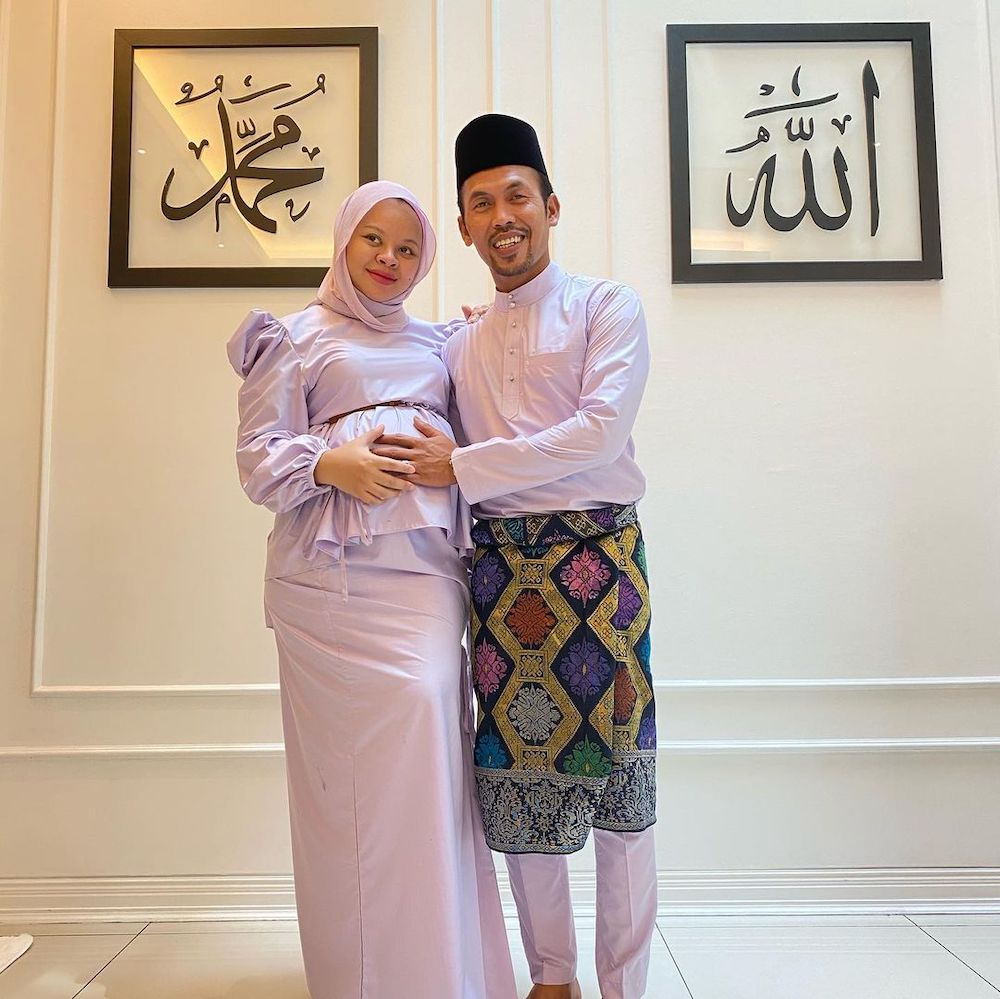 Local singer Siti Sarah who is seven months pregnant along with her husband and three kids has been tested positive for Covid-19. u00e2u20acu201d Photo courtesy of Instagram/ Siti Sarah Raisuddin. 