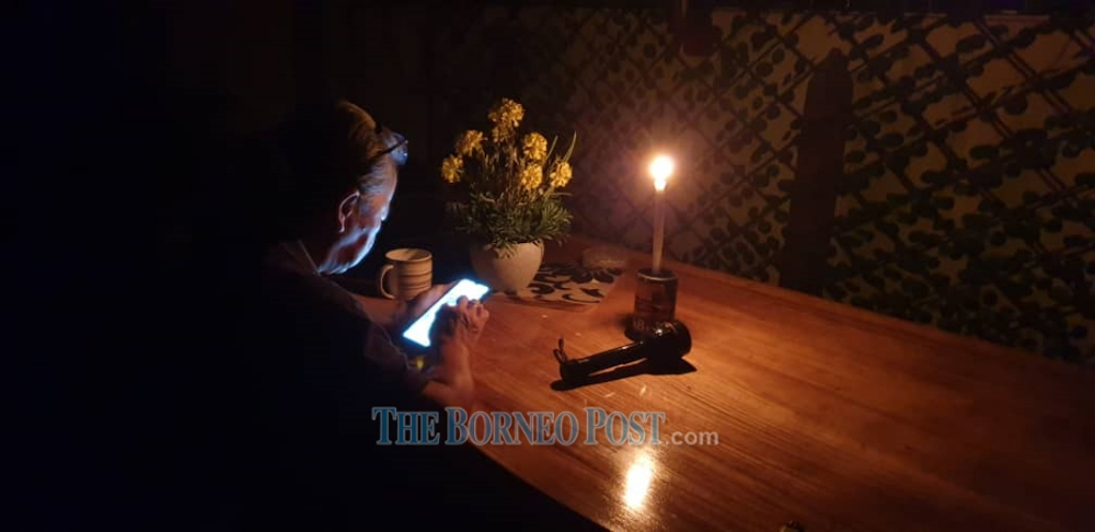 Widespread blackout in several locations in Sarawak on July 10 around 9.30pm. u00e2u20acu201d Borneo Post pic
