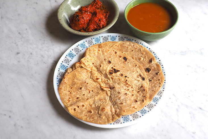 Pair your 'chapati' with chicken and dhal for a satisfying meal