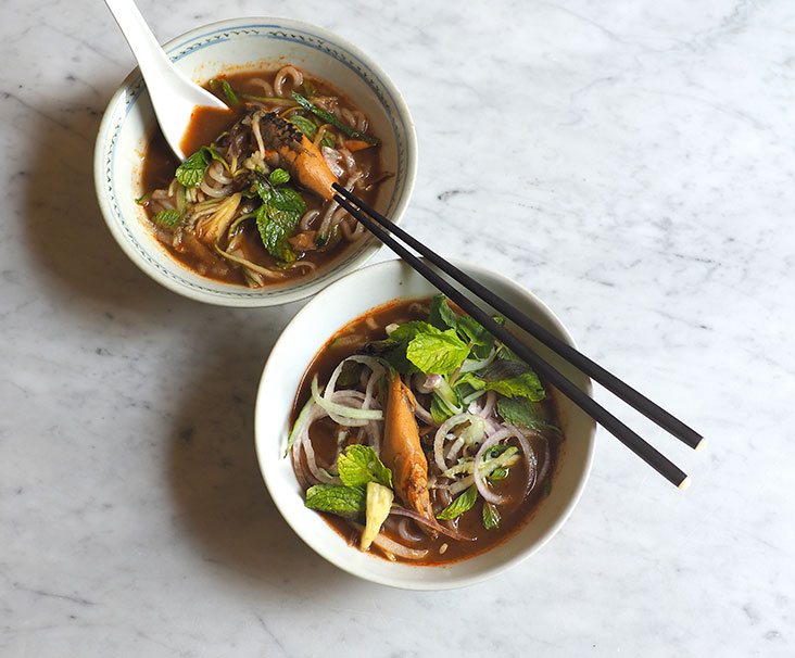 You can takeaway or order their appetising, tangy 'assam laksa' for delivery