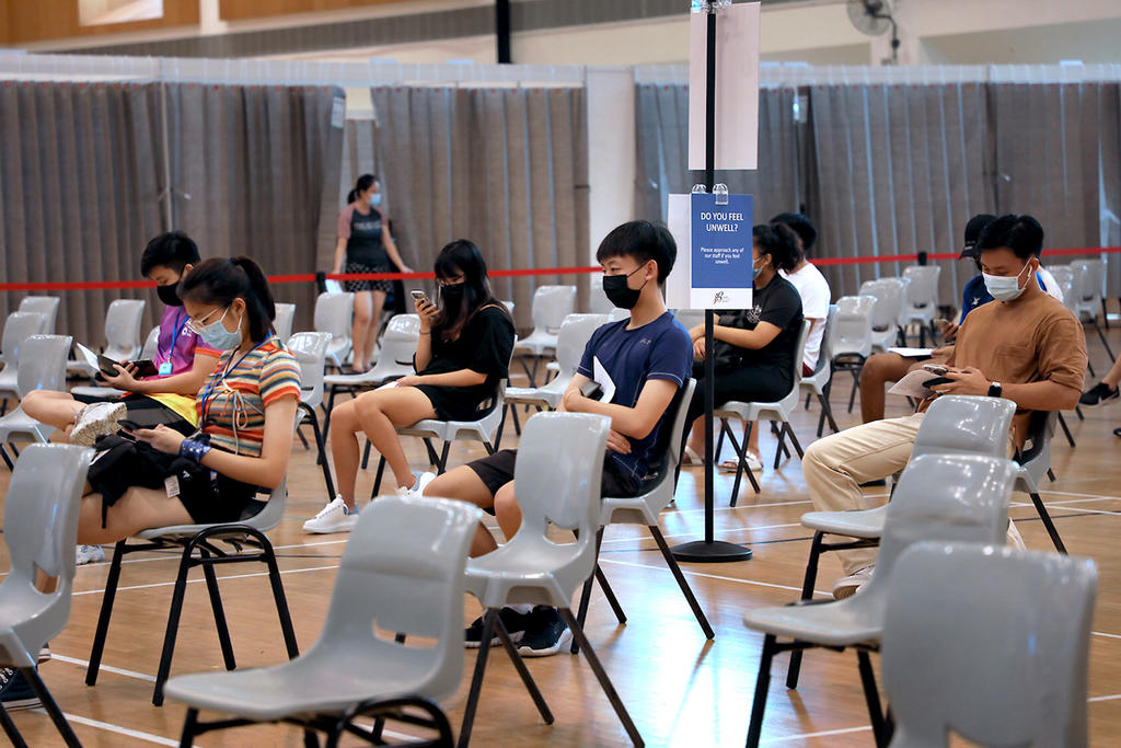 People, especially adolescents and younger men, are advised to avoid exercise or strenuous physical activity for one week after receiving either the first or second dose of the mRNA Covid-19 vaccines. u00e2u20acu2022 TODAY pic