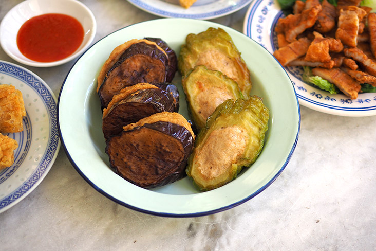 Whenever I eat 'yong tau foo', fried brinjal and bitter gourd are my must-eats