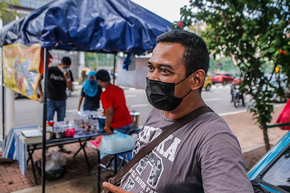 Drink seller Remy Iskandar Sulaiman, 43, speaks to Malay Mail during an interview at UTC Sentul July 2, 2020. u00e2u20acu201d Picture by Hari Anggara