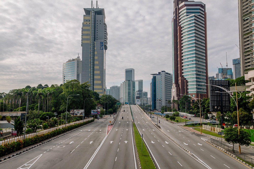 A view of Jalan Tun Razak during the enhanced movement control order (EMCO) in Kuala Lumpur July 3, 2021. u00e2u20acu2022 Picture by Firdaus Latif