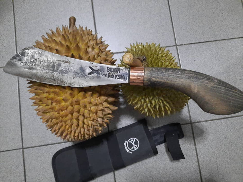 The Chandong 8-inch model can be used to open durians. — Picture courtesy of Ahmad Nadir Askandar