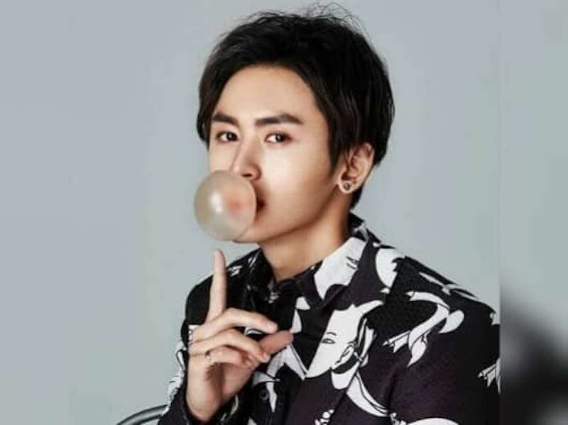 A promotion poster showing Chinese actor Zhang Zhehan for the beer brand. — Picturefrom Facebook/ All About Chinese Stars