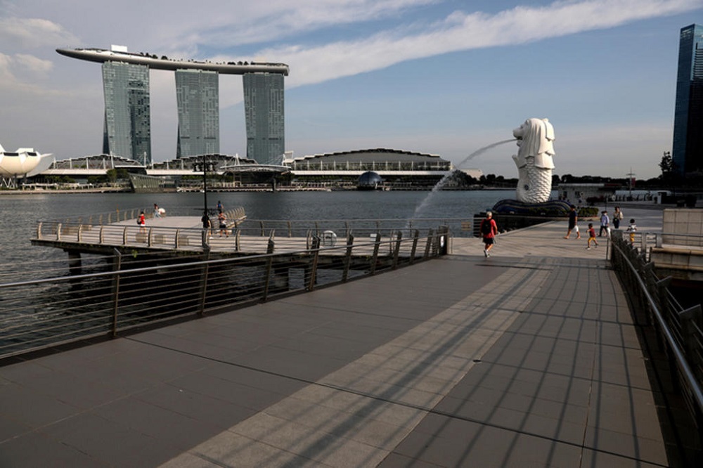 Singapore has taken a u00e2u20acu02dcmiddle courseu00e2u20acu2122 in its fight against Covid-19, Health Minister Ong Ye Kung said on August 20, 2021. u00e2u20acu201d TODAY pic