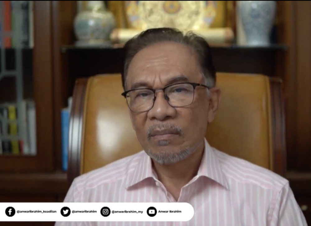 Datuk Seri Anwar Ibrahimu00e2u20acu2122s remarks follow Pakatan Harapanu00e2u20acu2122s unanimous decision to reject Muhyiddinu00e2u20acu2122s offer to work together in a bipartisan manner yesterday. u00e2u20acu201d Picture via Facebook/Anwar Ibrahim