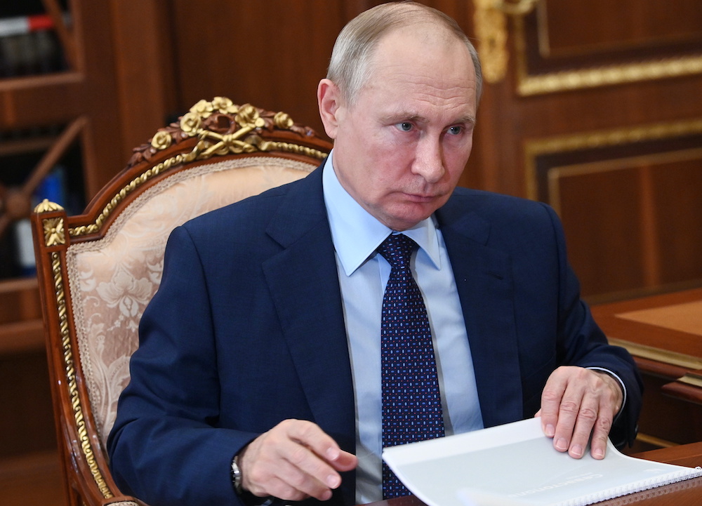 Russian President Vladimir Putin attends a meeting with Governor of Sevastopol Mikhail Razvozhayev at the Kremlin in Moscow, Russia August 11, 2021. u00e2u20acu201d Reuters picnn
