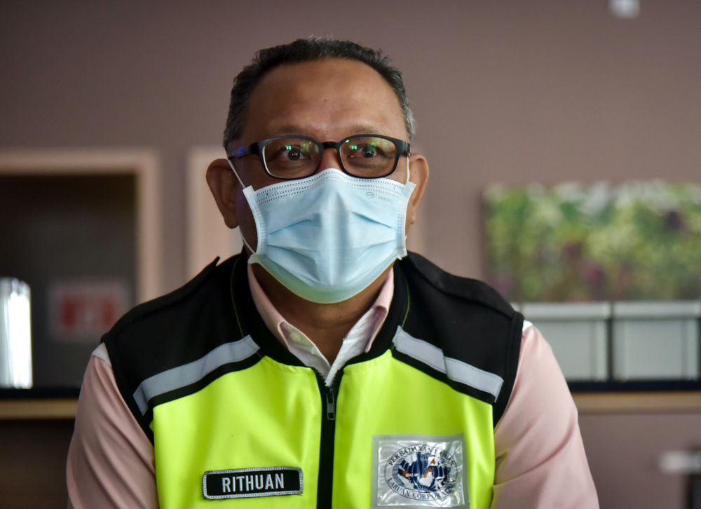 Labuan Covid-19 Immunisation Task Force (CITF) chairman Rithuan Ismail said at least another 2,052 people needed to be vaccinated to achieve 100 per cent immunity by August 31. u00e2u20acu201d Bernama pic 