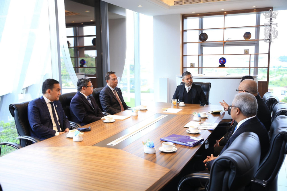 Johor Crown Prince Tunku Ismail Sultan Iskandar (centre) chairs a meeting with state leaders to address Covid-19 vaccination issues in the state, August 30, 2021 u00e2u20acu201d Picture courtesy of HRH Crown Prince of Johor Facebook