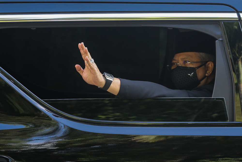 Communication and Multimedia Minister Tan Sri Annuar Musa waves as he leaves Istana Negara, August 30, 2021. — Picture by Yusof Mat Isa