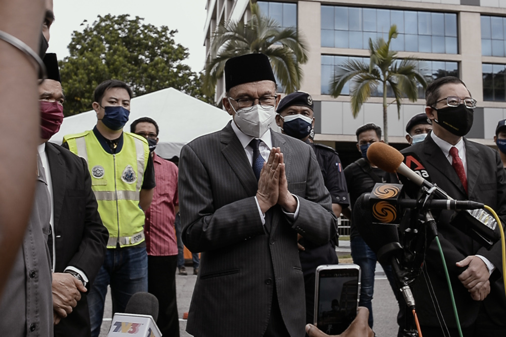 PKR president Datuk Seri Anwar Ibrahim speaks to reporters outside Istana Negara in Kuala Lumpur, August 17, 2021. u00e2u20acu201d Picture by Shafwan Zaidon