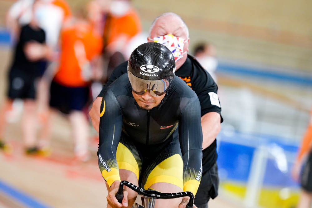 Datuk Azizulhasni Awang during the menu00e2u20acu2122s sprint qualifying during at the Izu Velodrome in Shizuoka, Japan, August 4, 2021. u00e2u20acu2022 Shutaro Mochizuki/AFLO pic via Reuters 