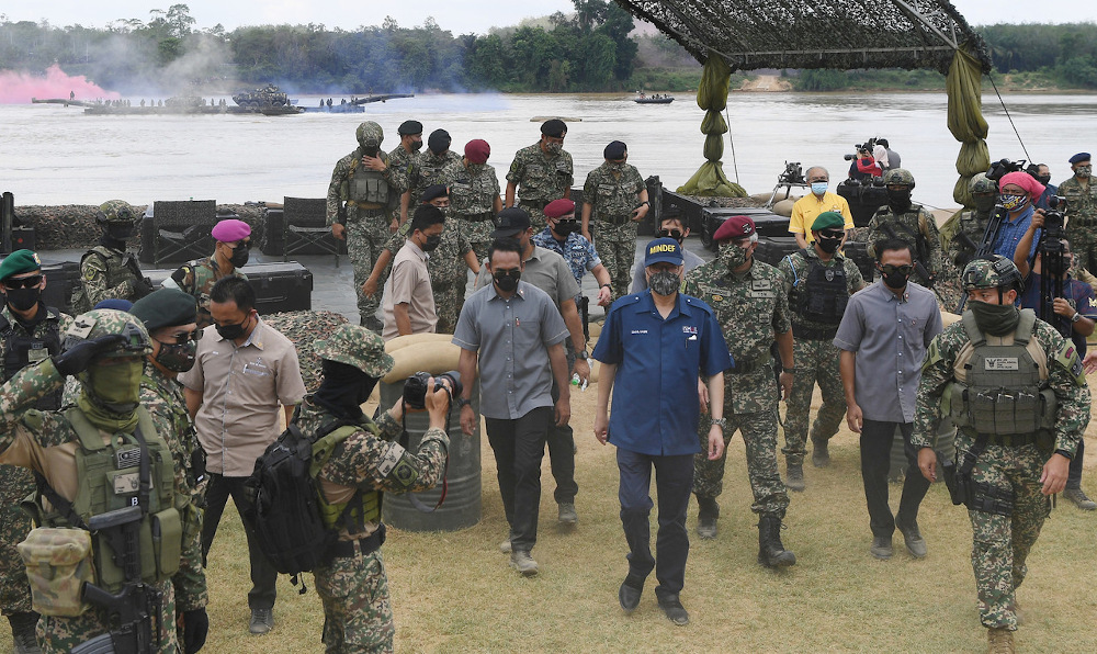 Prime Minister Datuk Seri Ismail Sabri Yaakob attends the Para Predators Exercise Series 1/2021 at Kampung Batu Bor, Bera along with Chief of Defence Force Gen Tan Sri Affendi Buang and Army Chief Gen Tan Sri Zamrose Mohd Zain August 28, 2021. u00e2u20acu201d Bernama