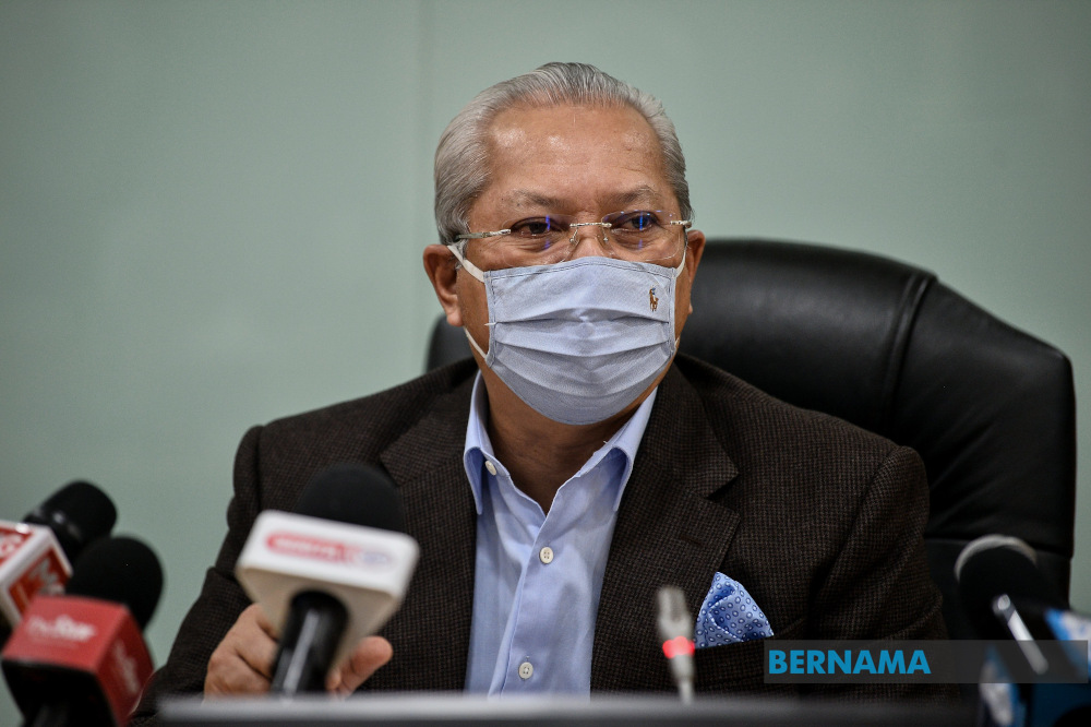 Federal Territories Minister Tan Sri Annuar Musa said when there are many inaccurate reports on the issue, there will surely be parties who will try to exploit the situation.  u00e2u20acu201d Picture via Twitter/Bernama