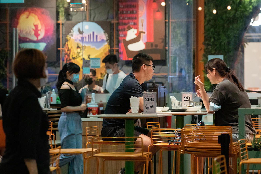 Diners at Jem shopping mall on July 19, 2021. u00e2u20acu201d TODAY file pic