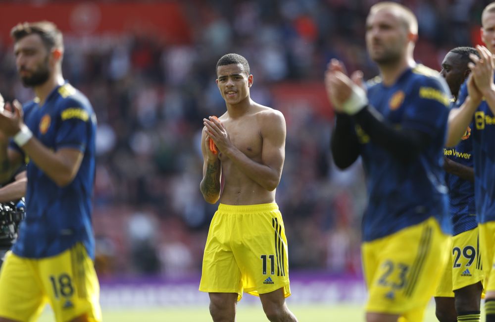 Manchester United's Mason Greenwood applauds the fans with teammates after the match against Southampton at the St Maryu00e2u20acu2122s Stadium in Southampton August 22, 2021. u00e2u20acu201d Reuters pic