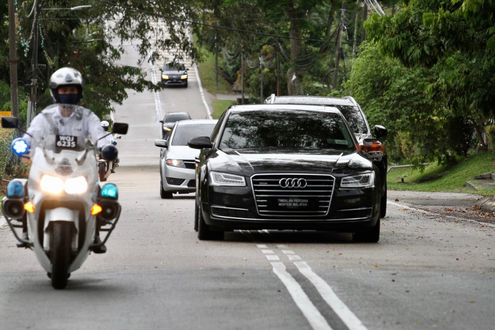 A vehicle carrying Deputy Prime Minister Datuk Seri Ismail Sabri Yaakob enters the Johor mentri besaru00e2u20acu2122s official residence at Saujana in Johor Baru, August 13, 2021. u00e2u20acu201d Picture by Ben Tan